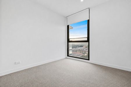 Modern Living in the Heart of Doncaster East - Photo 3