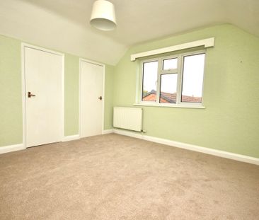 2 bedroom Detached House to let - Photo 5