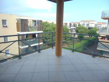 Appartement - 4 pièces - 75 m² - Photo 4