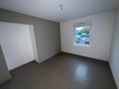 Location - Appartement T3 - 67 m² - Hérimoncourt - Photo 4