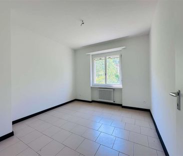 STABIO - 3.5 locali ristrutturato in zona residenziale, tranquilla e i - Photo 2