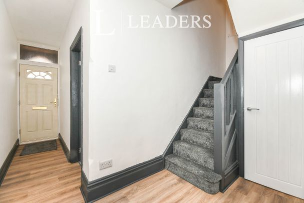 3 bedroom house to rent Carter Lane, Mansfield, NG18 - Photo 1