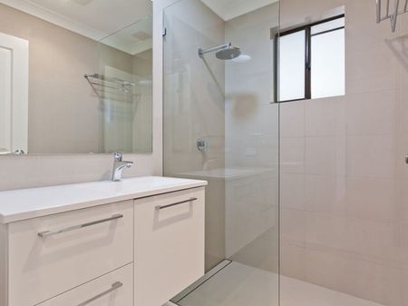 2/212 Salvado Road, Wembley - Photo 5