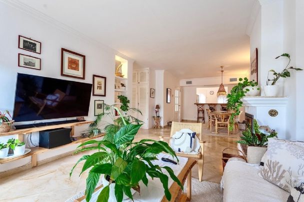 3 Bedroom Townhouse For Rent in Nueva Andalucía, Málaga - Foto 1