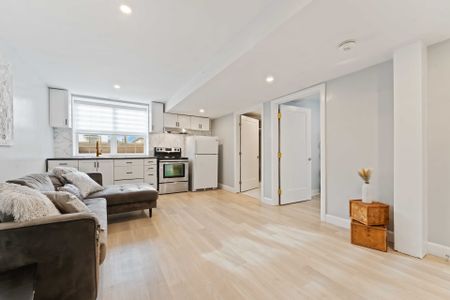 For Lease - 1223 Kitchener Avenue Unit# B, Hunt Club - South Keys and Area, Ontario - Photo 5