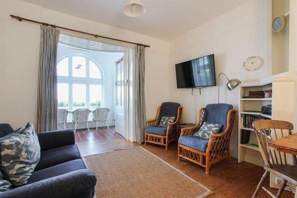 Admiralty Walk, Whitstable, CT5 - Photo 1