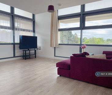 2 bedroom flat to rent - Photo 2