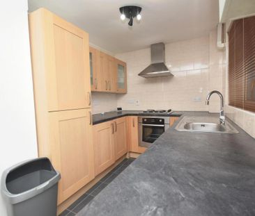 2 bedroom flat to rent - Photo 6
