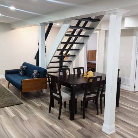 2 bedroom basement fully furnished - Photo 1