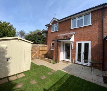 Southern Way, Farnham, Surrey, GU9 - Photo 5