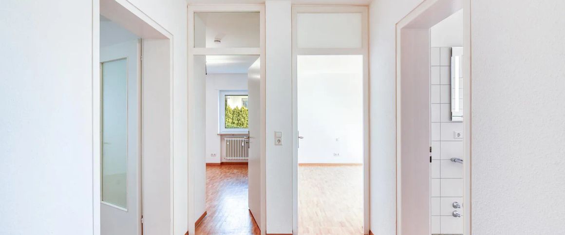 +++ toller Fernblick zum Max-Eyth-See & Neckar - erste Reihe an den Weinbergen - hochwertig modernisiert - EBK & Garage +++ - Photo 1