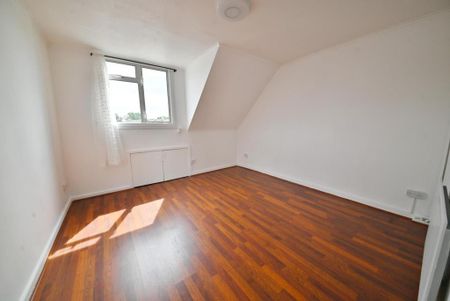 3 bedroom townhouse to rent - Photo 4