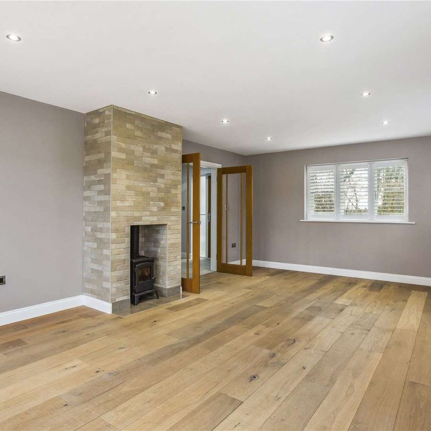 A superb barn style' detached family home constructed to a high standard and specification. - Photo 1