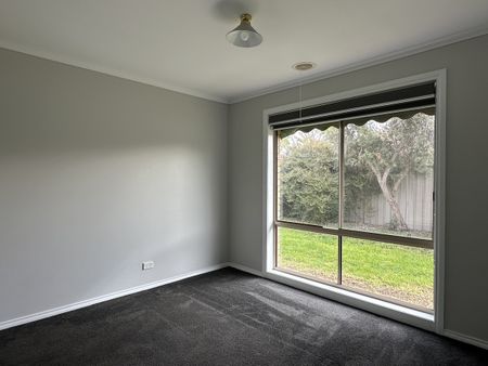 21 Romney Crescent,, SHEPPARTON VIC 3630 - Photo 5