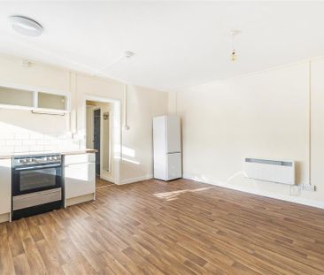 1 bedroom ground floor flat to rent - Photo 6