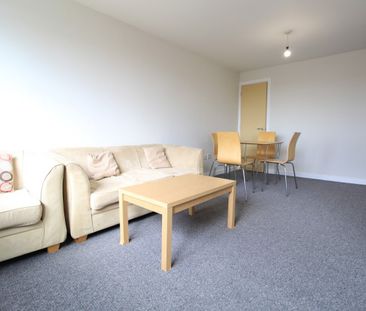 1 bed Apartment for Rent - Photo 2