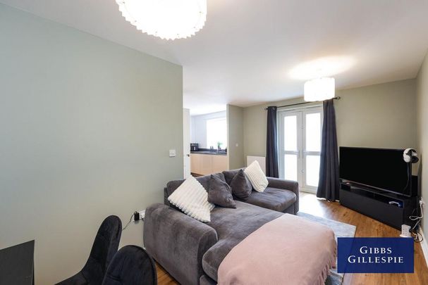 1 bedroom flat to rent - Photo 1