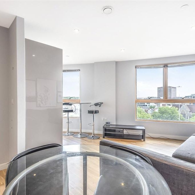 1 bedroom flat to rent - Photo 1