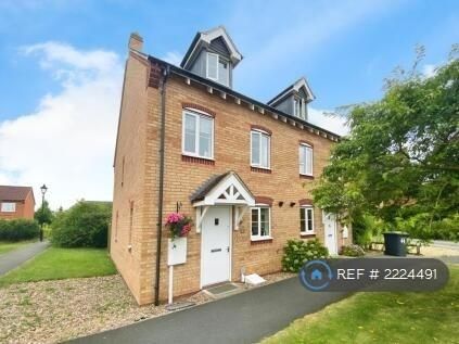 3 bedroom semi-detached house to rent - Photo 4