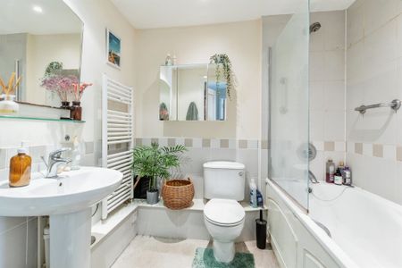 Deanery Road, Bristol - Photo 5