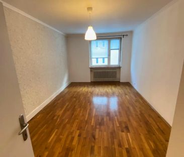 STILVOLLE ALTBAUWOHNUNG MIT BALKON - Foto 4