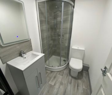 Green Lane, Leeds, Yeadon - Photo 5