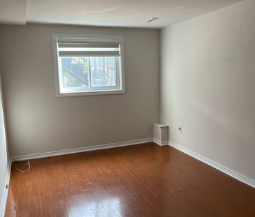 For Lease - 10 Pine Bough Manor Unit# Basement, Richmond Hill, Ontario - Photo 3