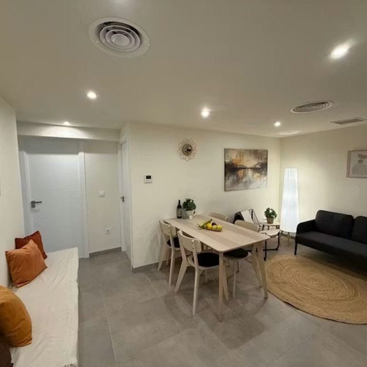 Carrer del Doctor Lluch, Valencia, Valencian Community 46011 - Foto 1