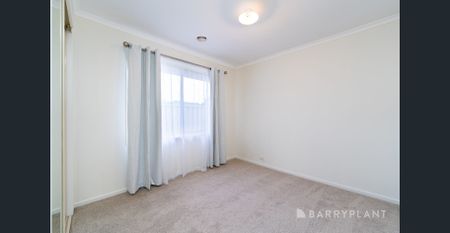 Stylish, Spacious & Low-Maintenance Living - Photo 2