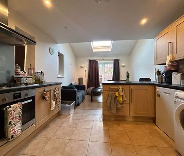 Peveril Road Beeston, Nottingham - Photo 4