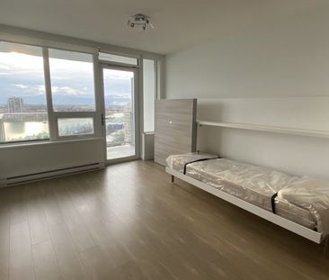 $2,200 / 1br – 563ft2 – A Breathtaking 1 bed, 1 bath with UNOBSTRUC... - Photo 5