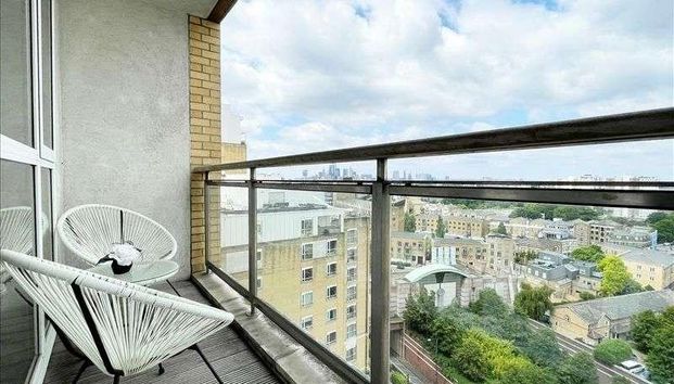 Circus Apartments, Westferry Circus, London, E14 - Photo 1