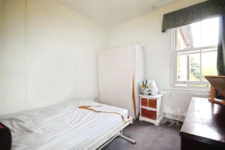 5 bedroom semi-detached house to rent - Photo 3