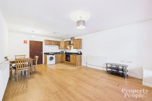 Apartment 2, 29A, Orient Gardens, Belfast, BT14 6LH - Photo 1