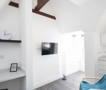 Studio to rent - Photo 1