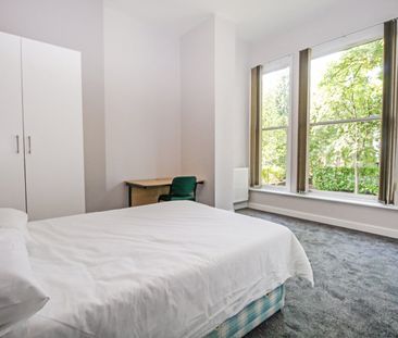 6 bedroom detached apartment to rent - Photo 1