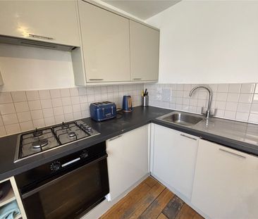 Sheeling Close, Aldershot, Hampshire, GU12 - Photo 3