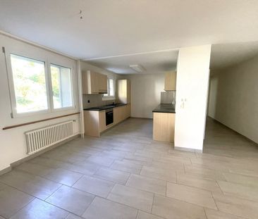 St-Imier, magnificent 3.5 room apartment on the 3rd floor with elevator - Photo 2