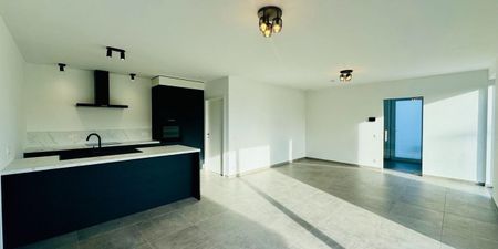 Woning te huur in Izegem voor € 1.300 met 3 slaapkamers - Photo 2