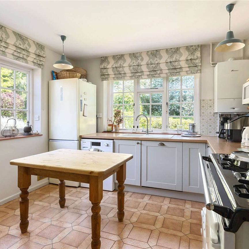 A delightful cottage nestled in a beautiful countryside location. - Photo 1