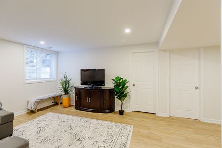 For Lease - 194 Willow Creek Circle, Barrhaven, Ontario - Photo 5