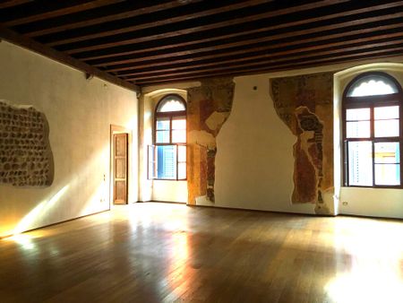 Four-rooms Apartment frescoed, with large terrace for rent PIAZZA BRA Verona (Centro Storico) - Photo 2