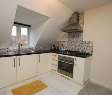 Desborough, Kettering, Northants, NN14 - Photo 5