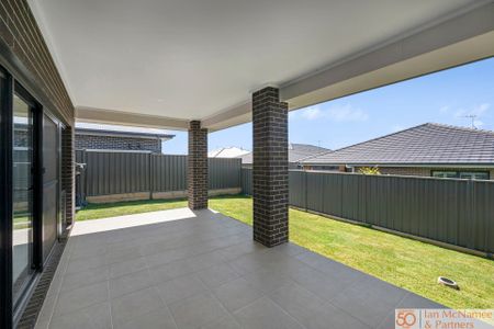 12 Courtney Street, Googong NSW 2620 - House For Rent | Domain - Photo 5