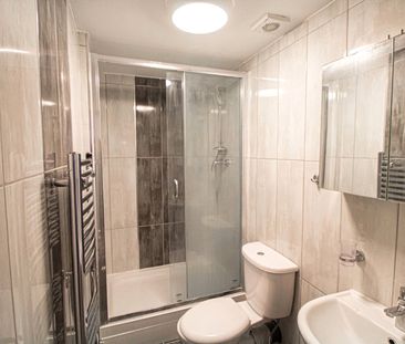 Apt 8, 4 Darnley Road - Photo 1