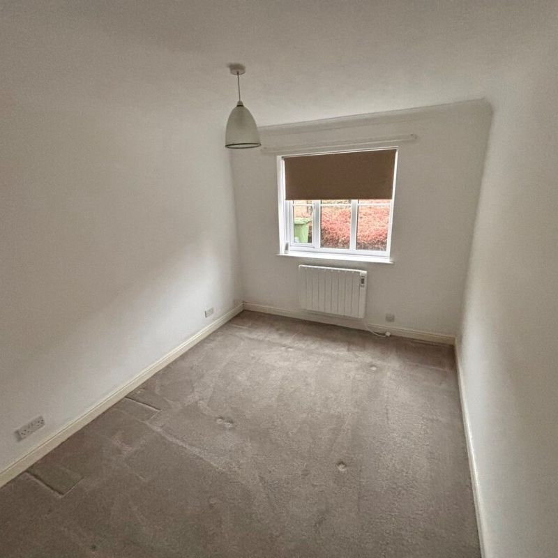 Bishopsgarth, Northallerton - Photo 1