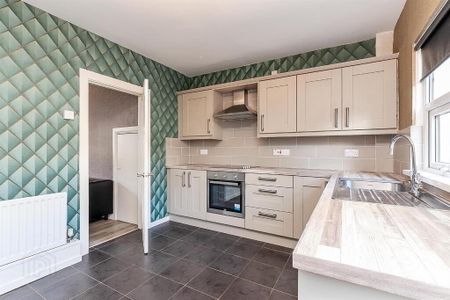 215 Carnmoney Road, Newtownabbey, BT36 6JR - Photo 2