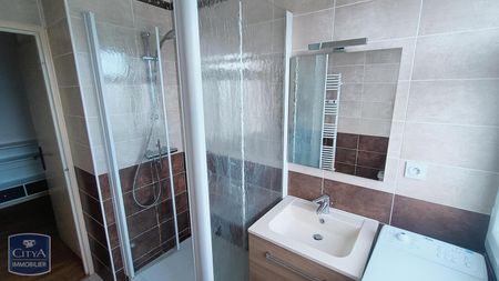 Location Appartement 3 pièces 61m² CHATEAUROUX 36000 - Photo 5