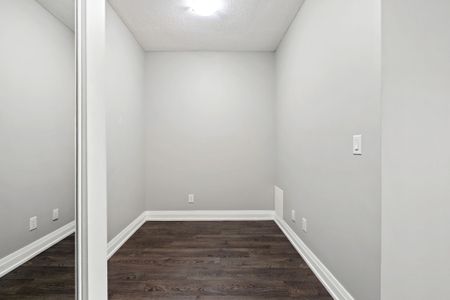 For Lease - 3700 Hwy 7 Road Unit# 2807, Vaughan, Ontario - Photo 2