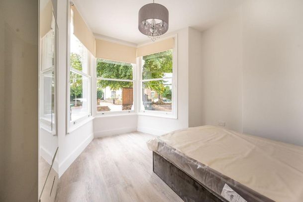 3 bedroom flat to rent - Photo 1
